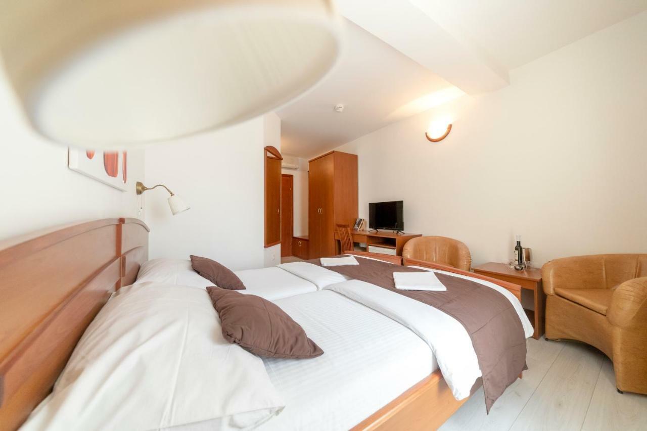 Hotel Hygge Biograd Na Moru Luaran gambar